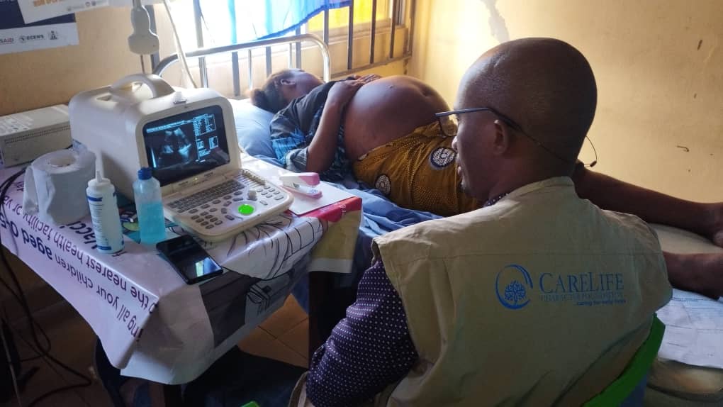 Scanning a Pregnant mother